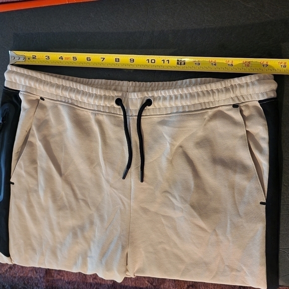 Divided Men's Joggers Size L NWT - Picture 6 of 8